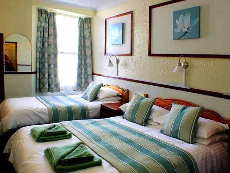 Large Double En-suite Room